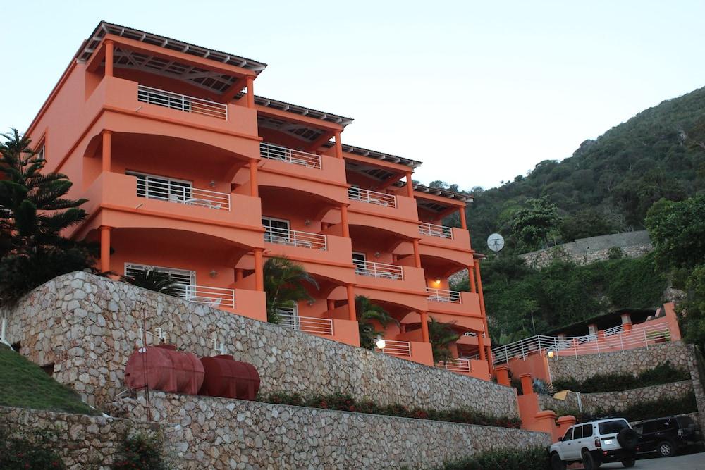 Rival Hotel Cap-Haïtien Екстериор снимка